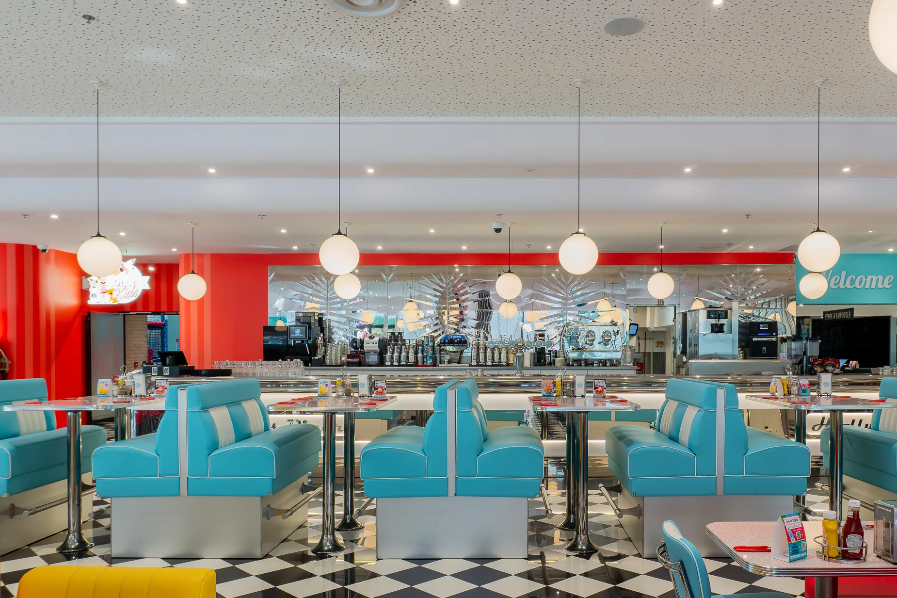 Holly's Diner